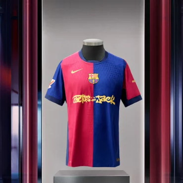 SIGNED | Limited Edition FC BARCELONA x TRAVIS SCOTT 24/25 men's home jersey signed by the starting line-ups of the men's El Clásico match (11/05) and the women's match vs. Athletic Club (18/05)