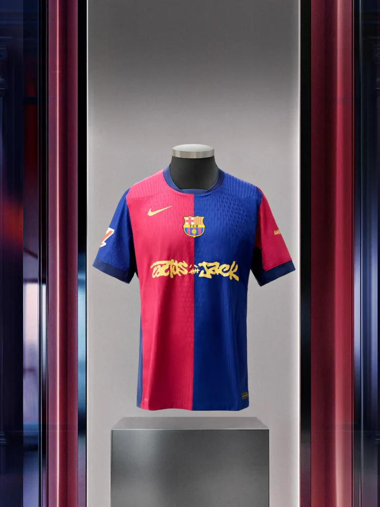 SIGNED | Limited Edition FC BARCELONA x TRAVIS SCOTT 24/25 men's home jersey signed by the starting line-ups of the men's El Clásico match (11/05) and the women's match vs. Athletic Club (18/05)